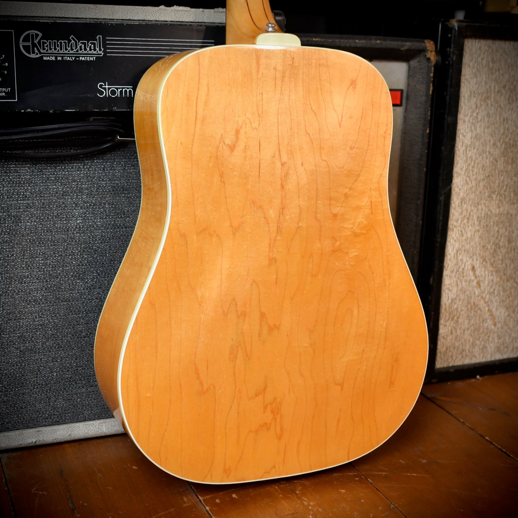 Guild G37 BLD Natural Blonde 1977