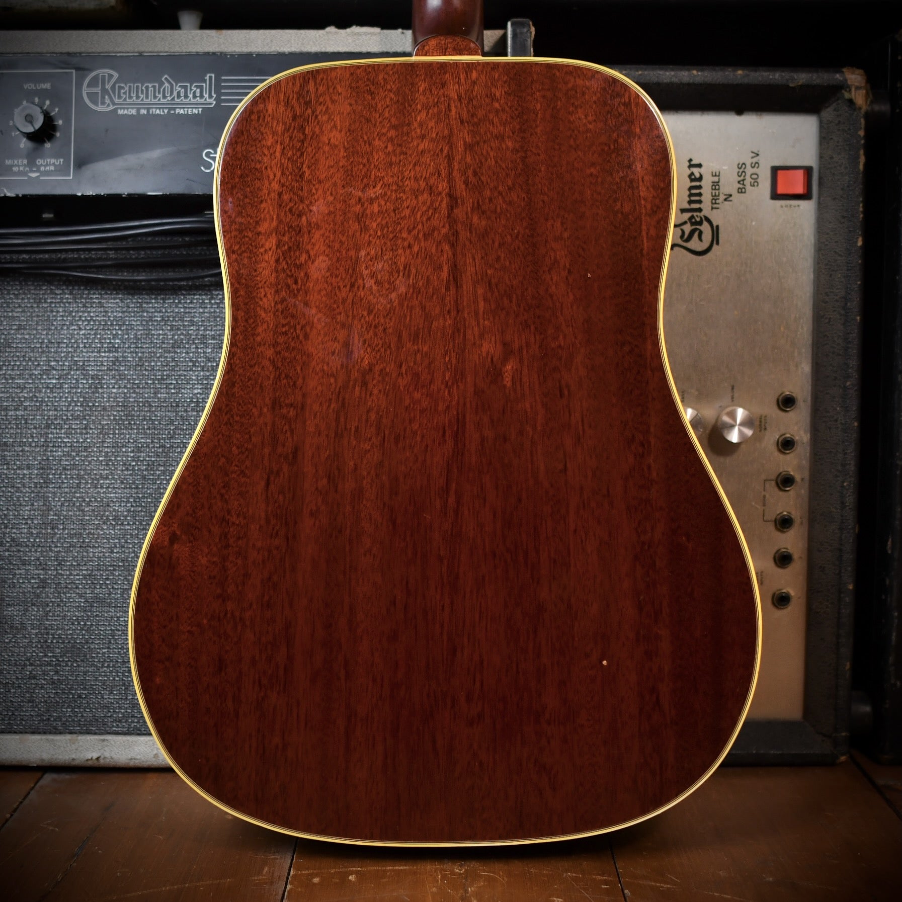 Gibson Hummingbird Cherry Sunburst 1968