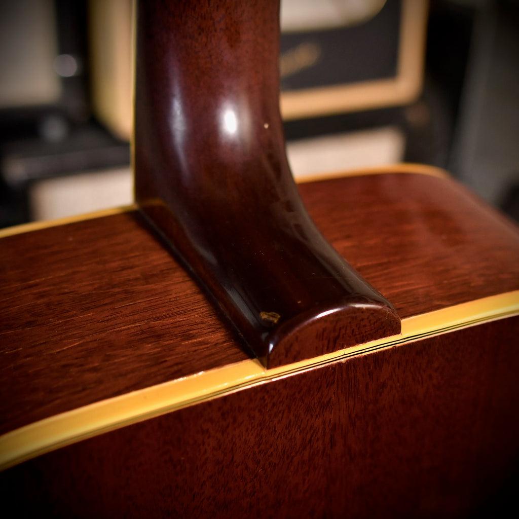 Gibson Hummingbird Cherry Sunburst 1968