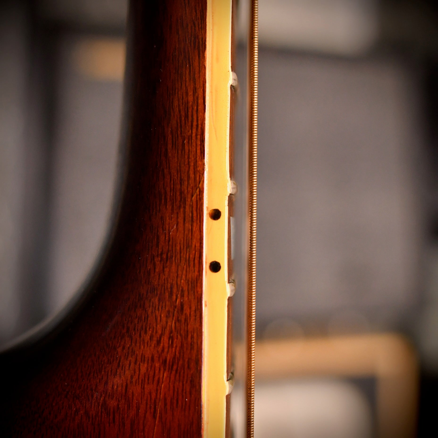 Gibson Hummingbird Cherry Sunburst 1968