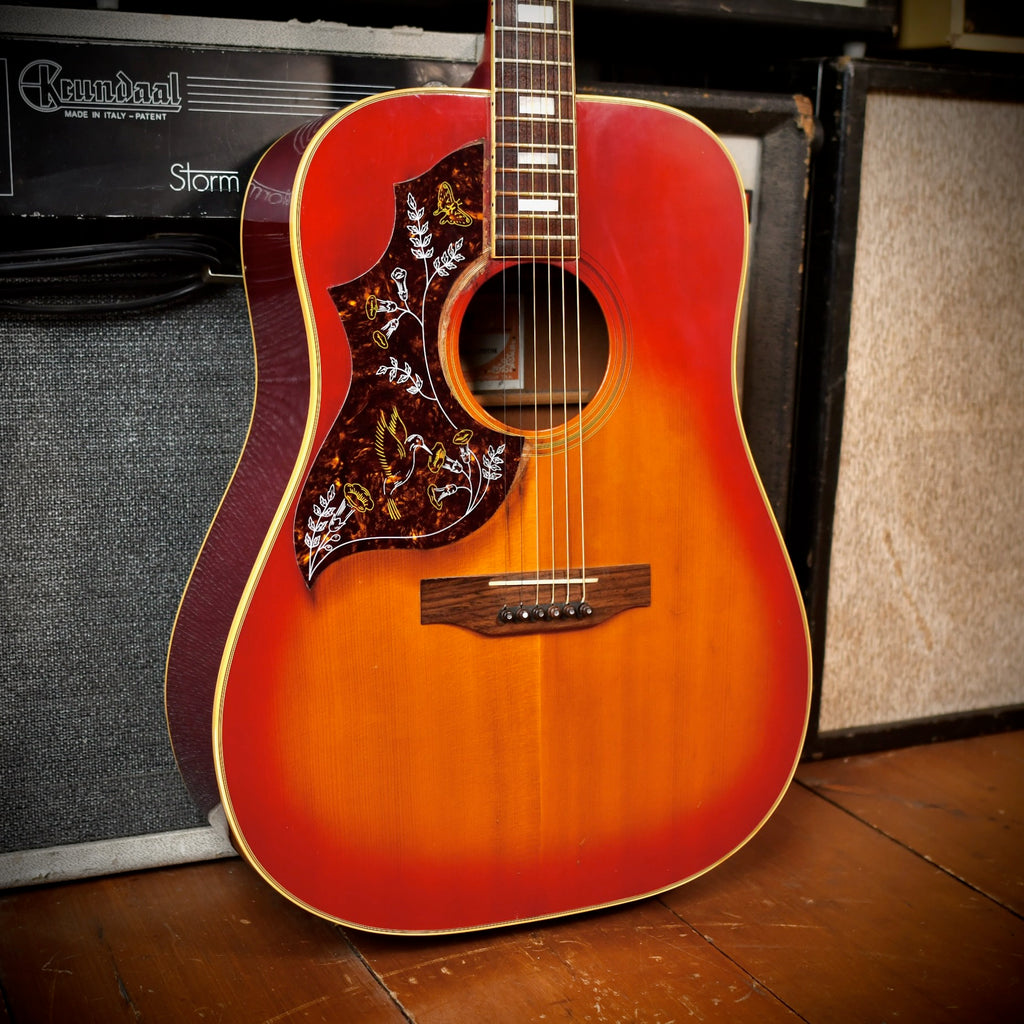 Gibson Hummingbird LEFT-HANDED Cherry Sunburst 1979