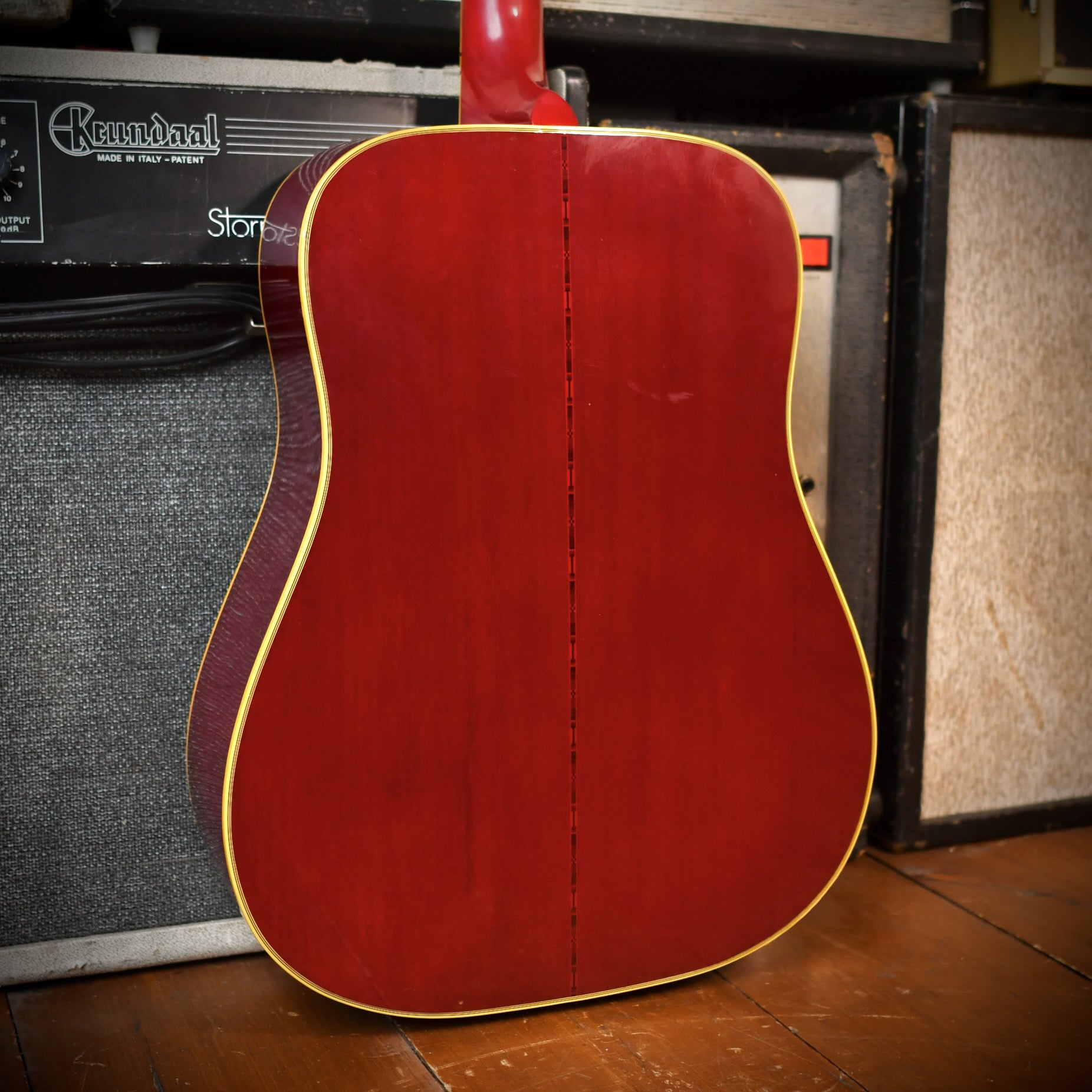 Gibson Hummingbird LEFT-HANDED Cherry Sunburst 1979
