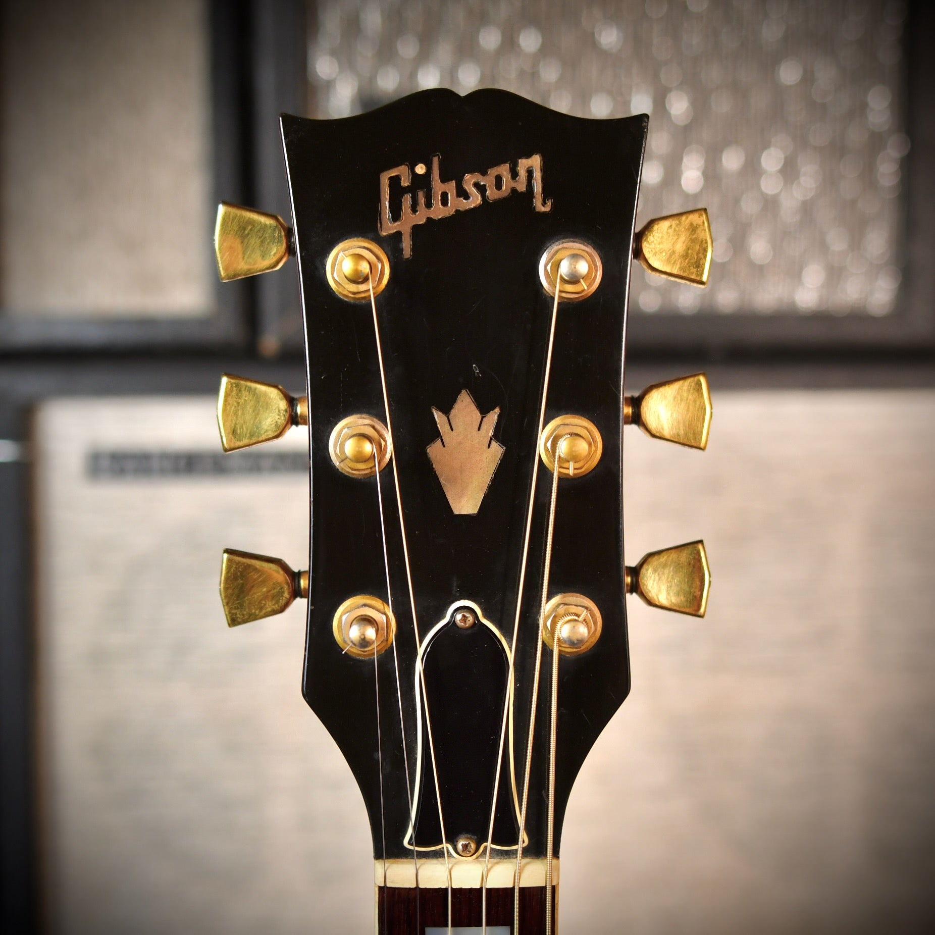 Gibson Hummingbird LEFT-HANDED Cherry Sunburst 1979