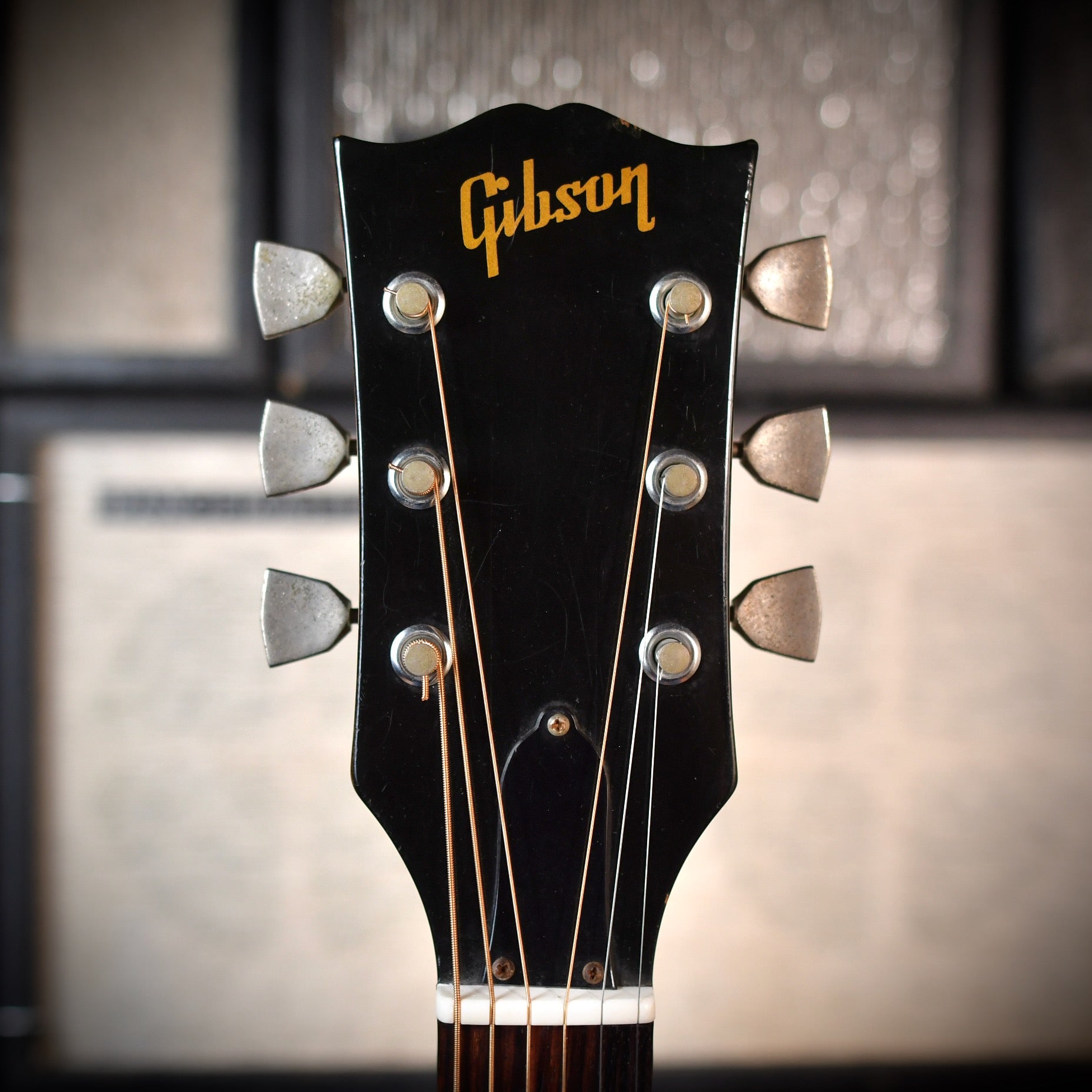 Gibson J-50 Deluxe Natural 1975 – Hanks