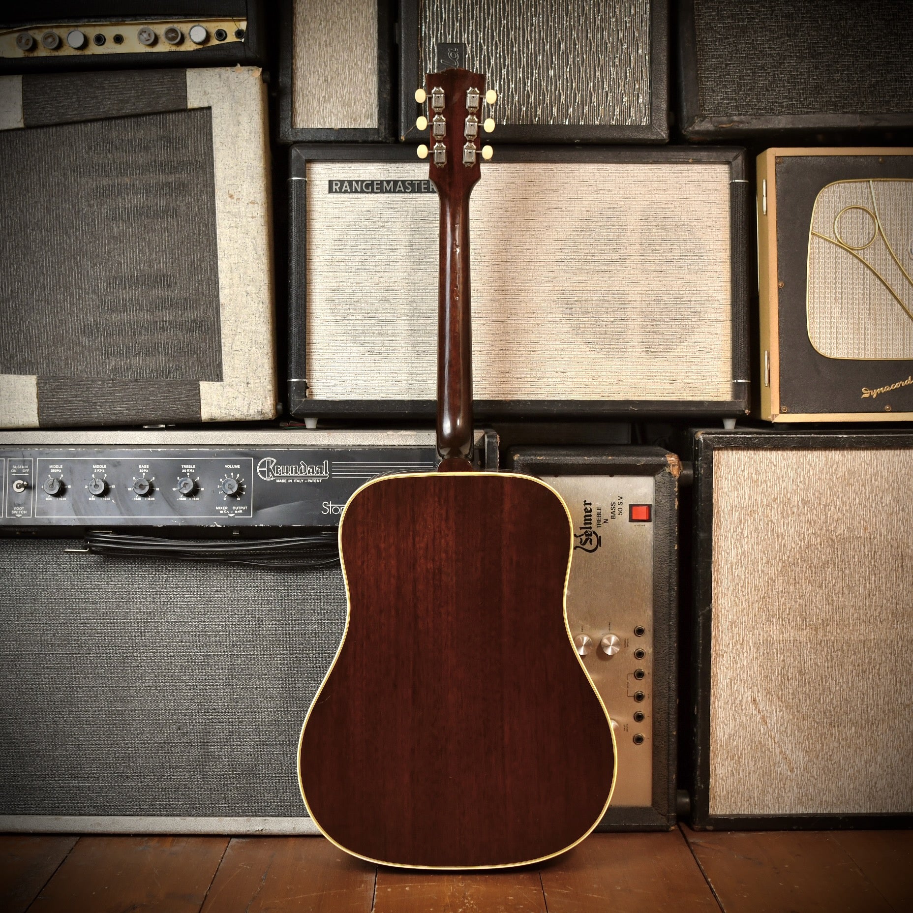 Gibson Southern Jumbo Deluxe Cherry Sunburst 1969