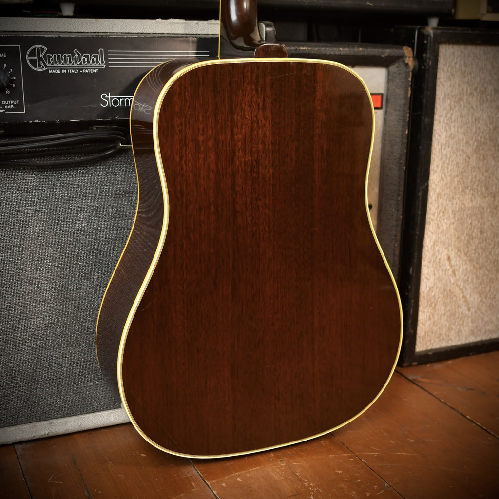 Gibson Southern Jumbo Deluxe Cherry Sunburst 1969
