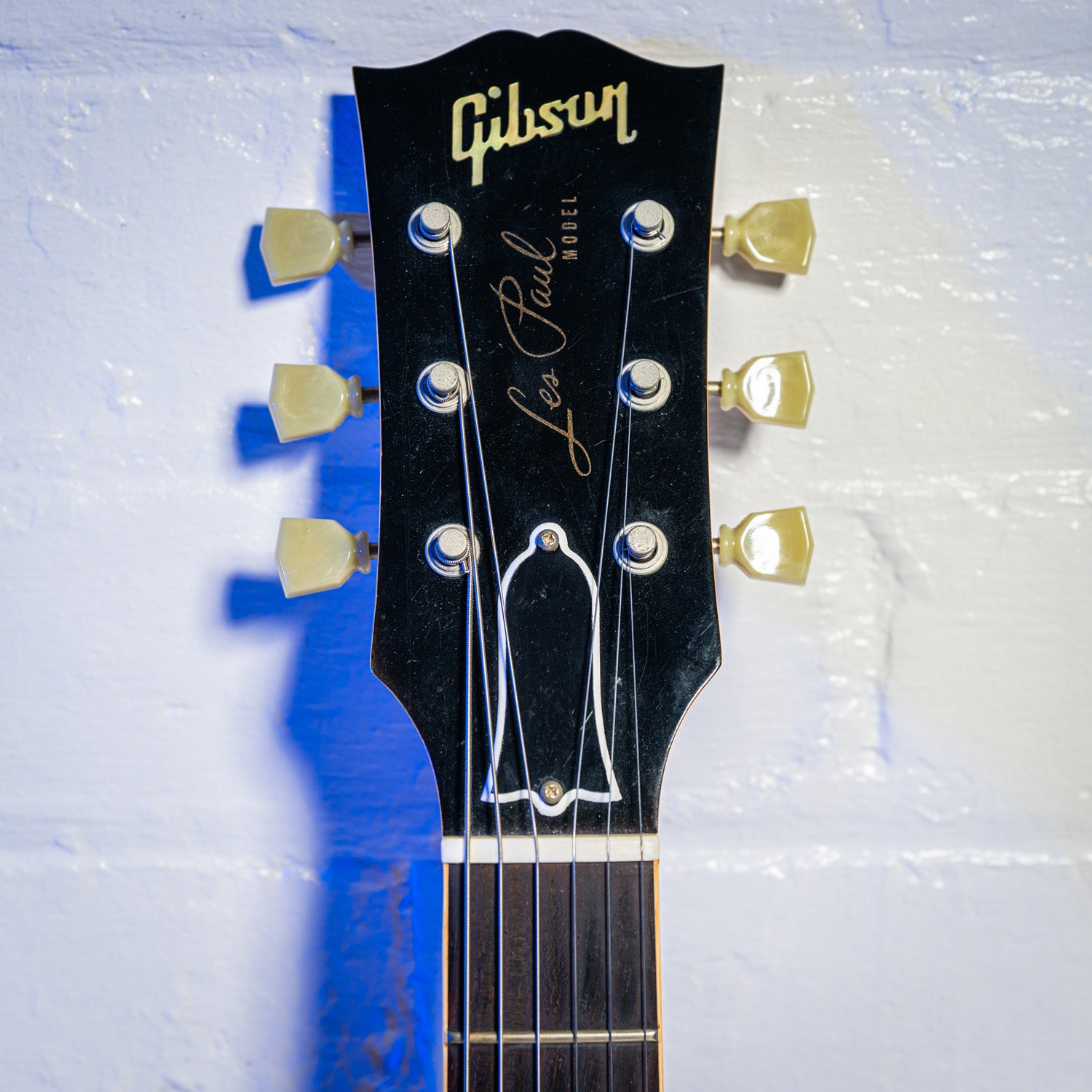 Gibson Custom Shop Historic 1957 Reissue Les Paul Standard with B RWood Board Gold Top 2003