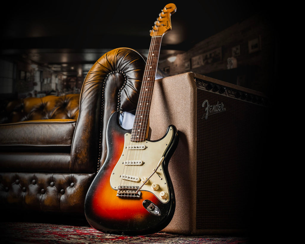 Pre-CBS 1962 3-Tone ST Model Sunburst 2000