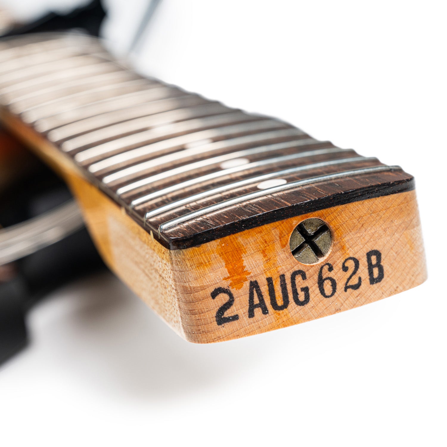 Pre-CBS 1962 3-Tone ST Model Sunburst 2000