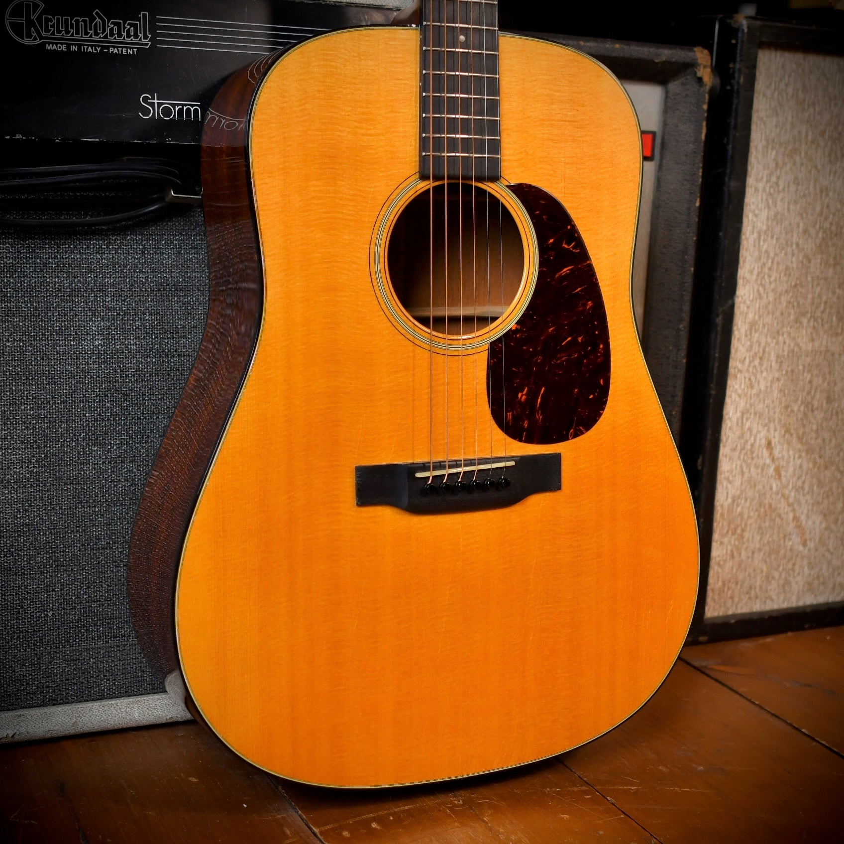 Martin D-18 Dreadnought Centennial Natural 2016