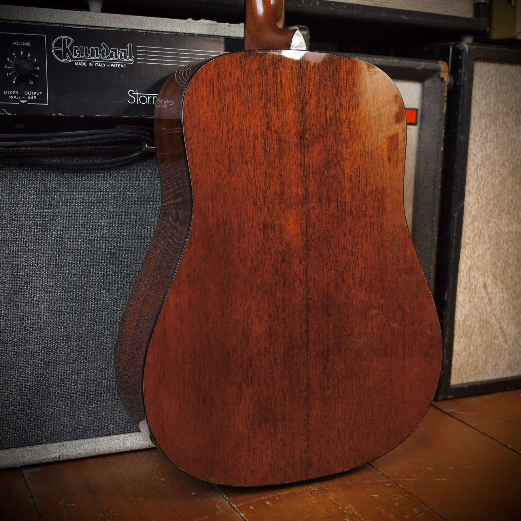 Martin D-18 Dreadnought Centennial Natural 2016