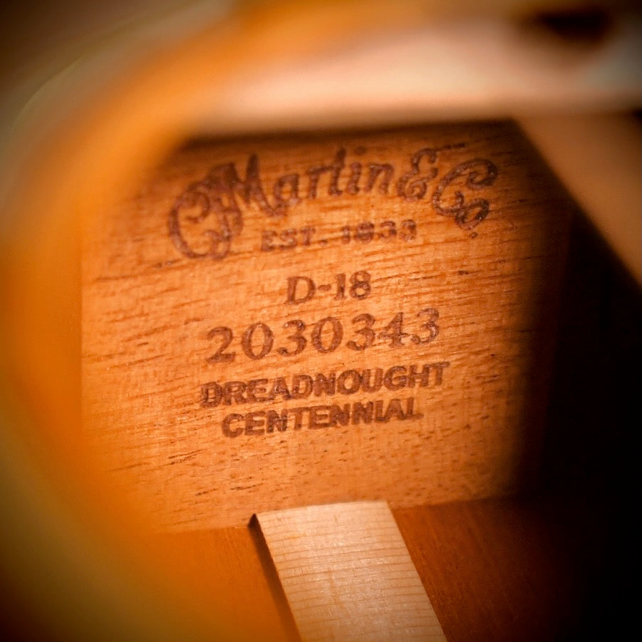 Martin D-18 Dreadnought Centennial Natural 2016