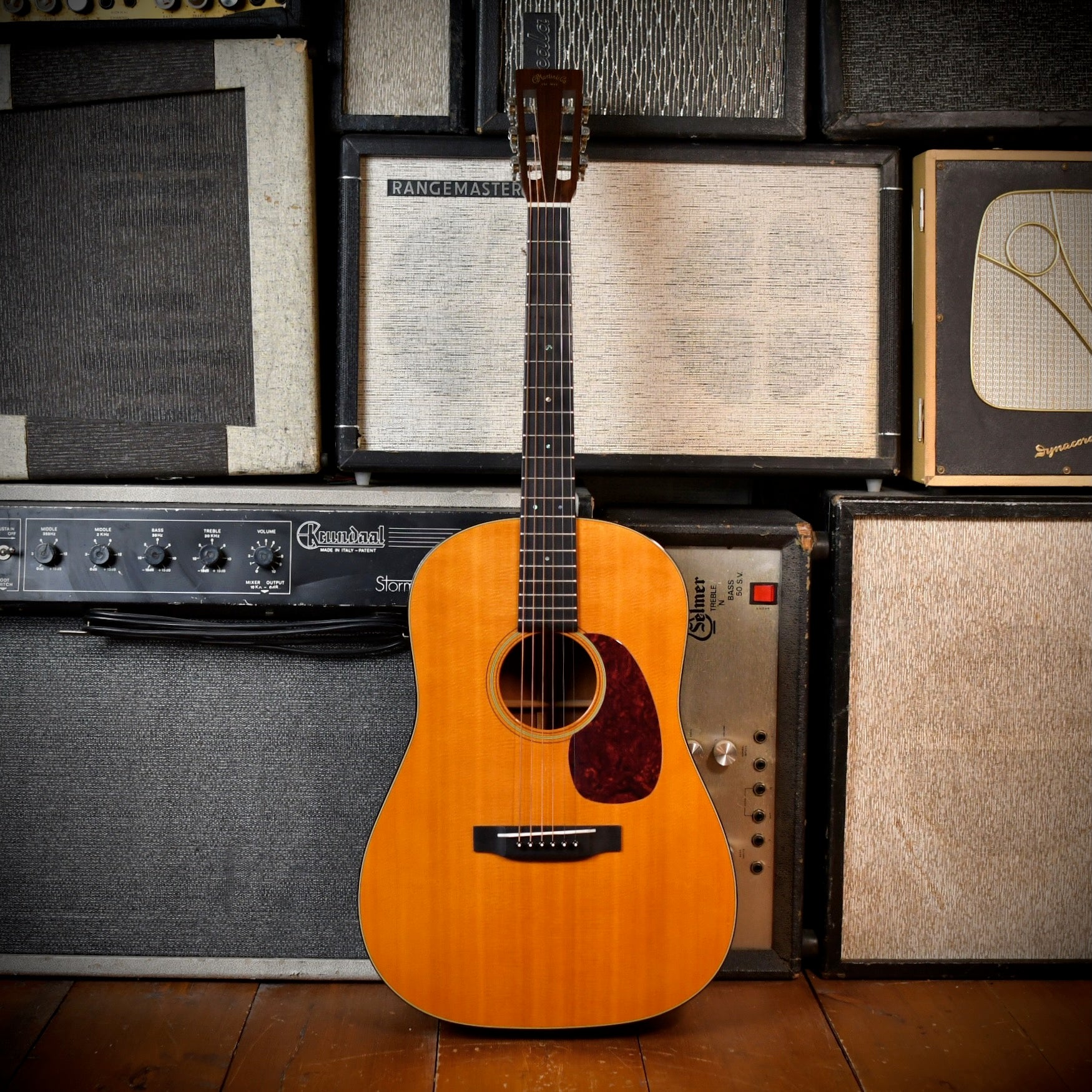 Martin D-18V MS Natural 1997