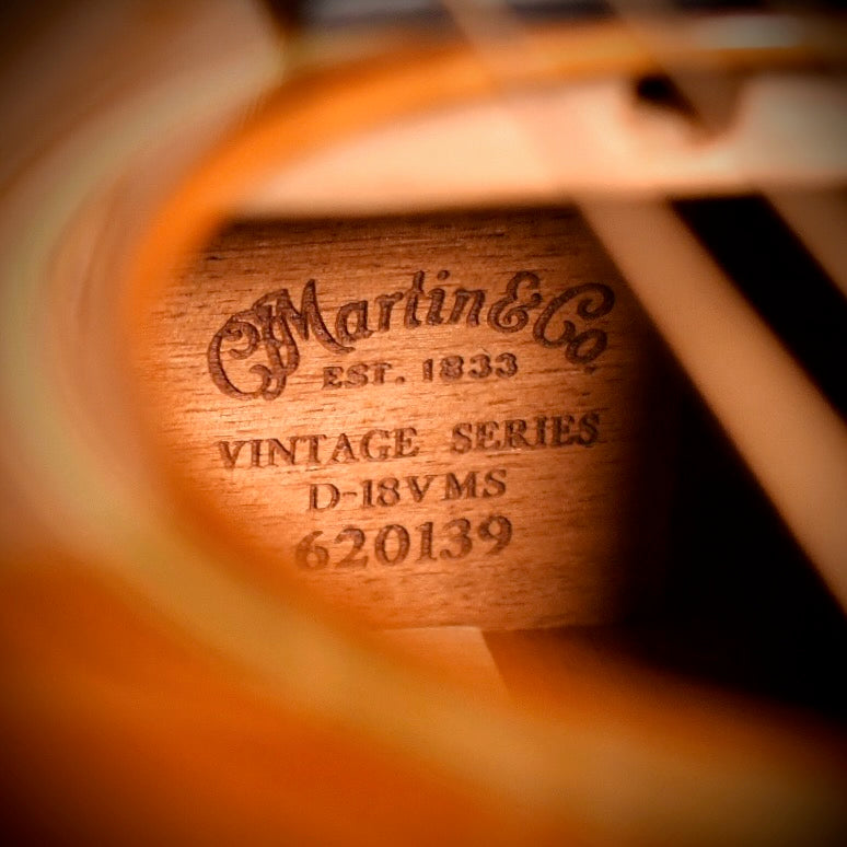 Martin D-18V MS Natural 1997