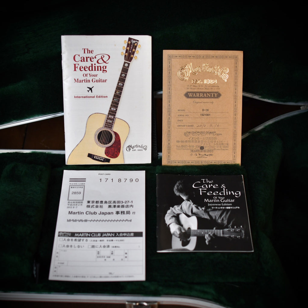 Martin D-28 Natural 2011