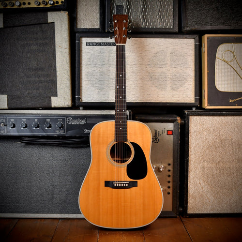 Martin D-28 Natural 2011