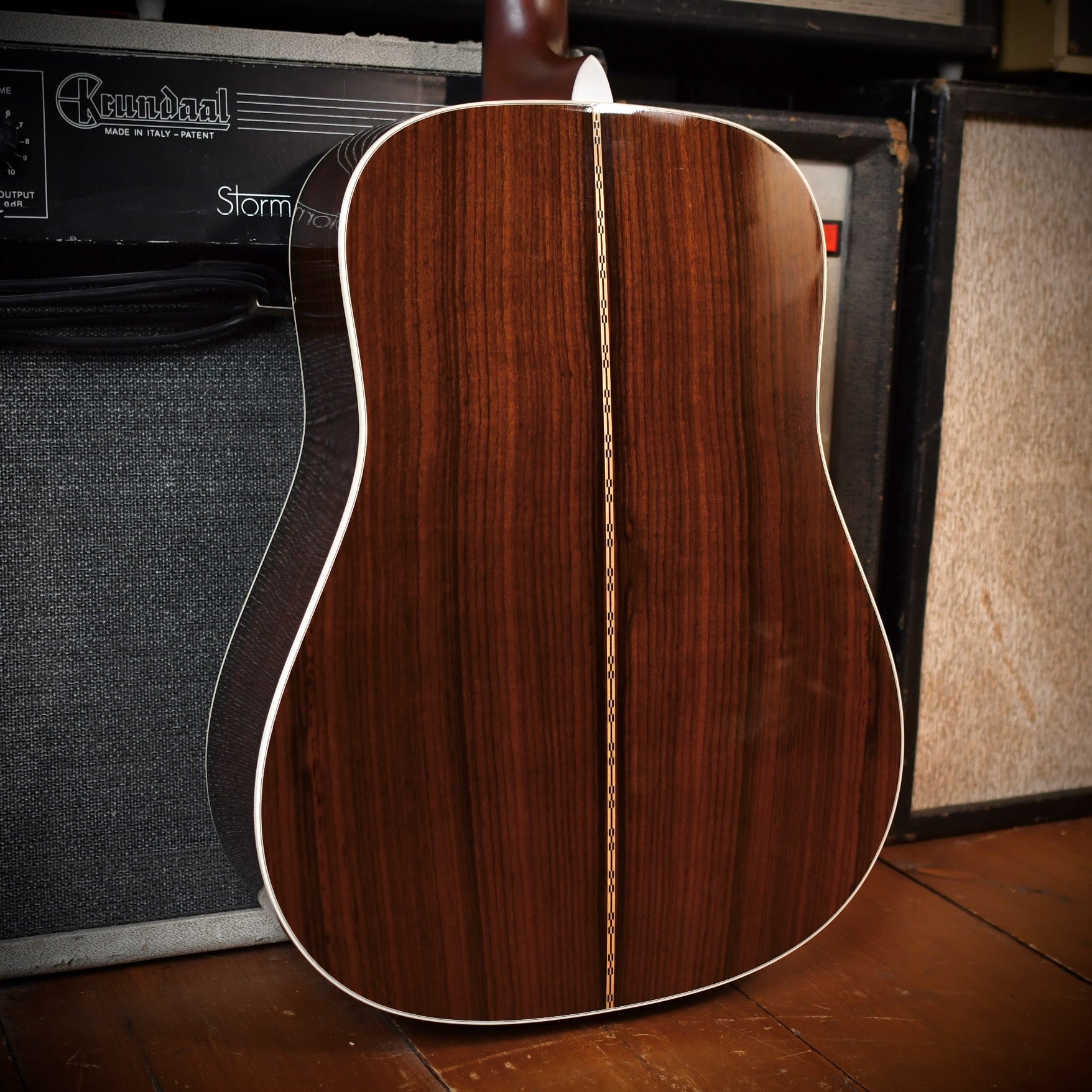 Martin D-28 Natural 2011