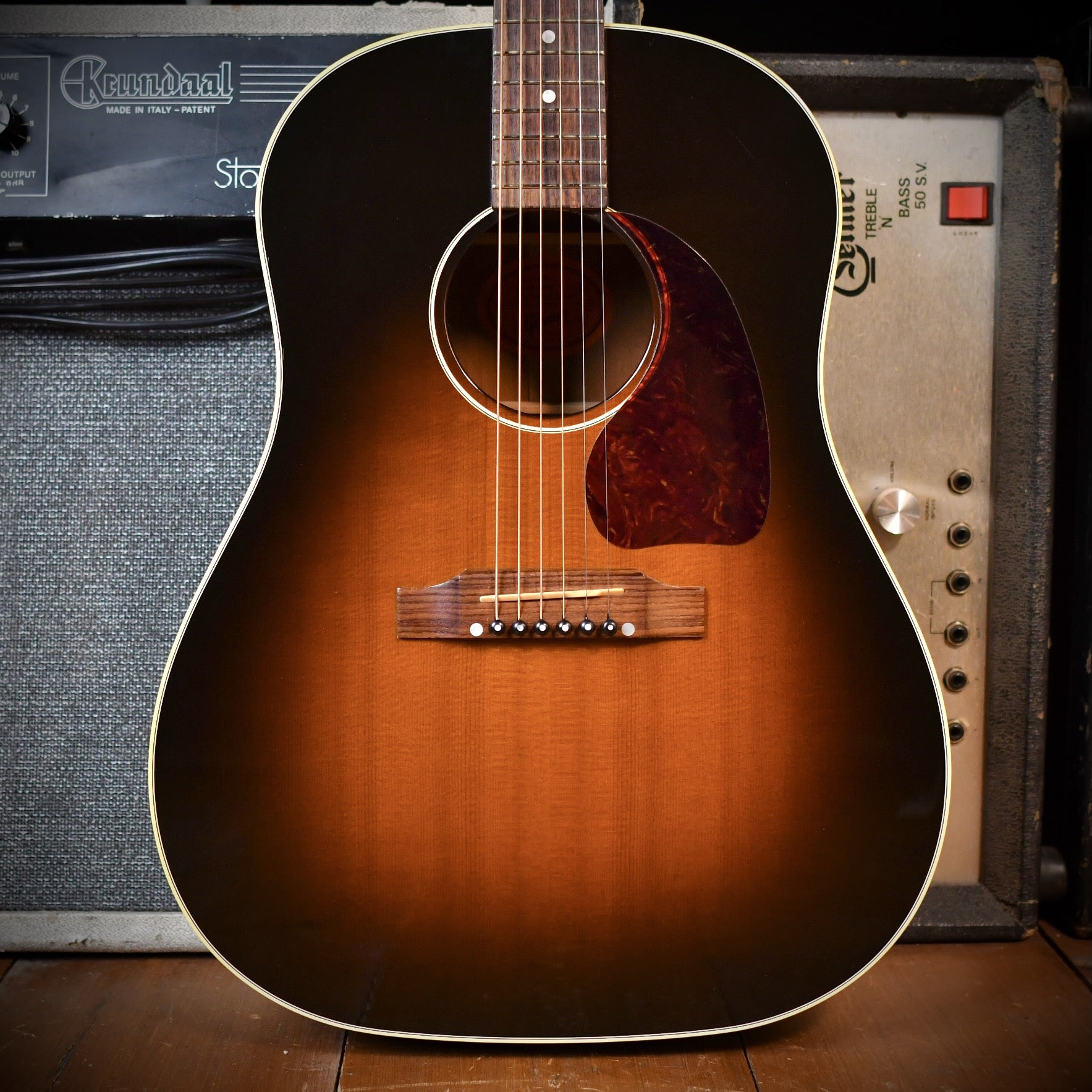 Gibson J-45 Vintage Sunburst 2006
