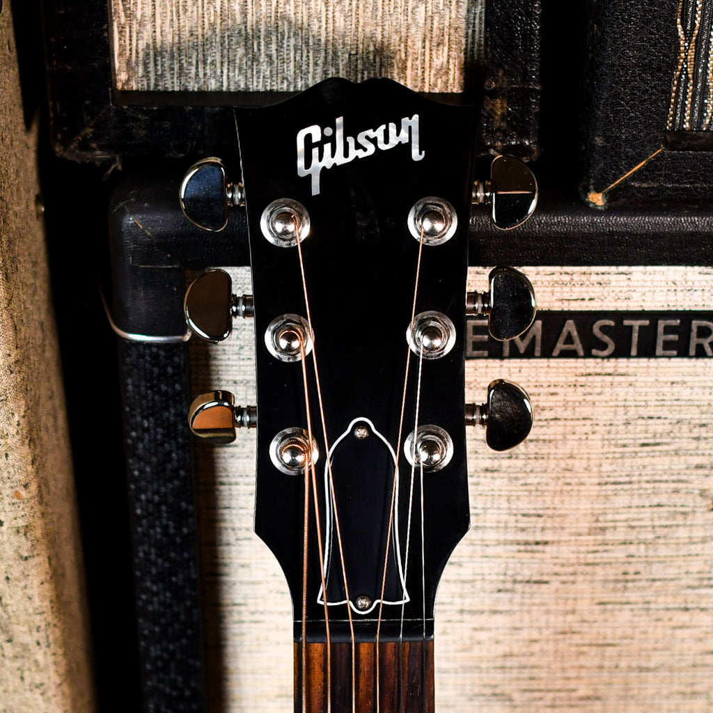 Gibson J-45 Standard Wine Red 2024