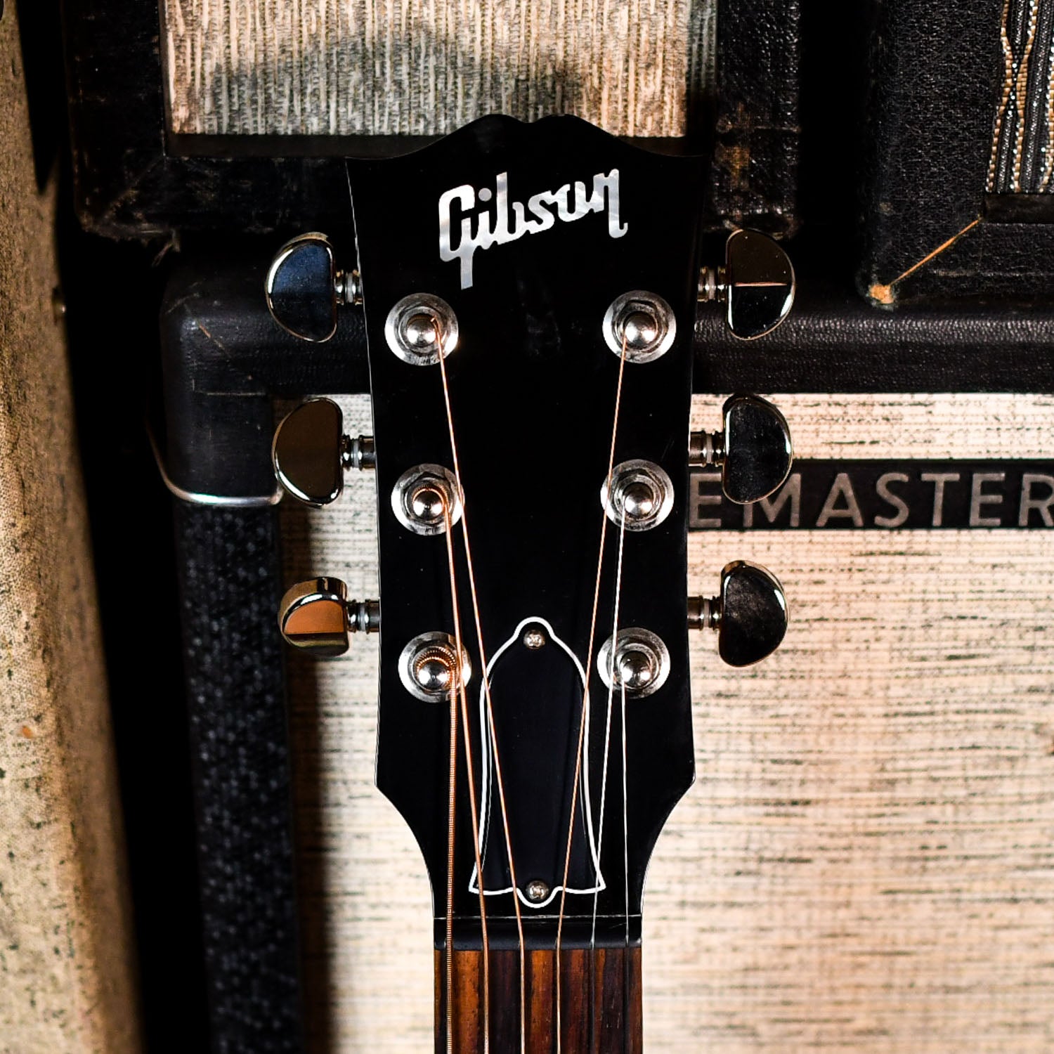 Gibson J-45 Standard Wine Red 2024