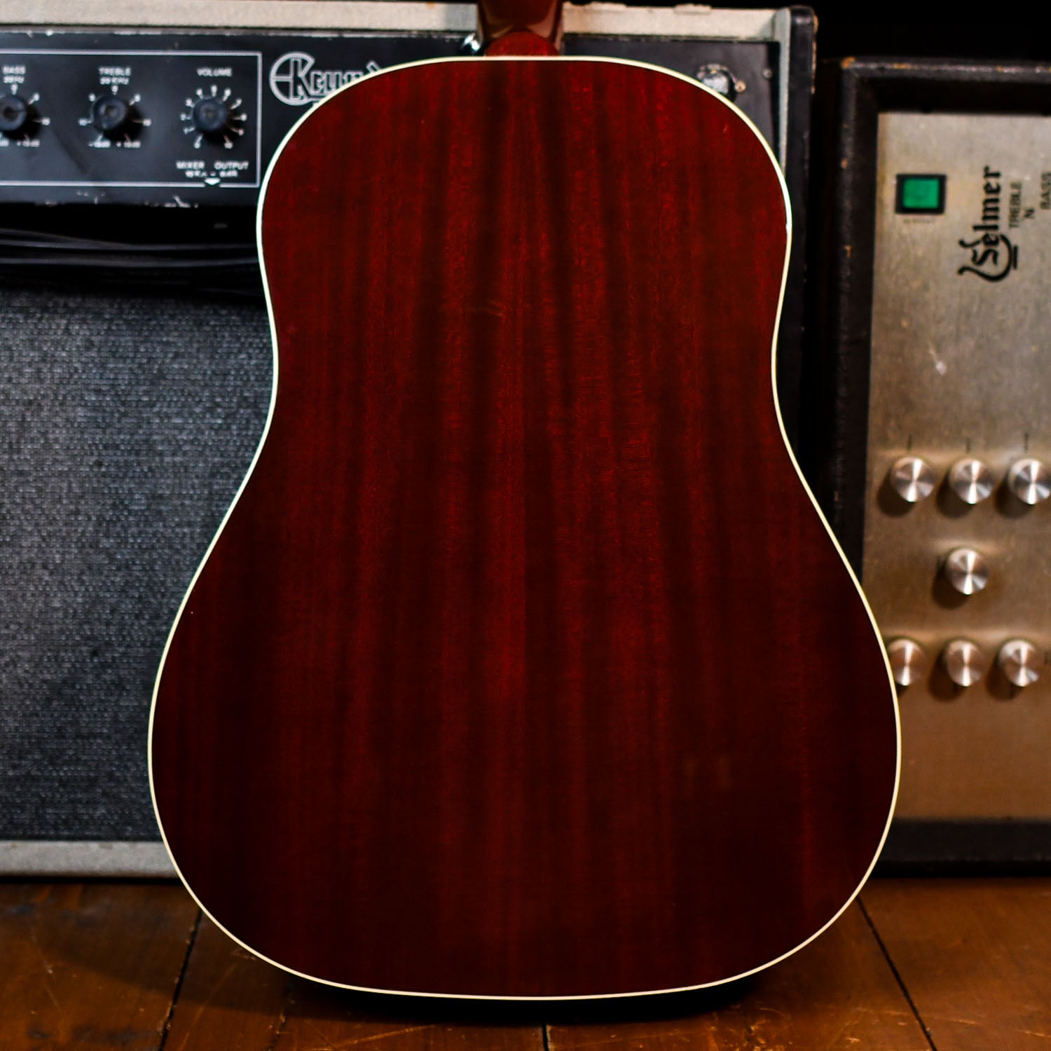 Gibson J-45 Standard Wine Red 2024