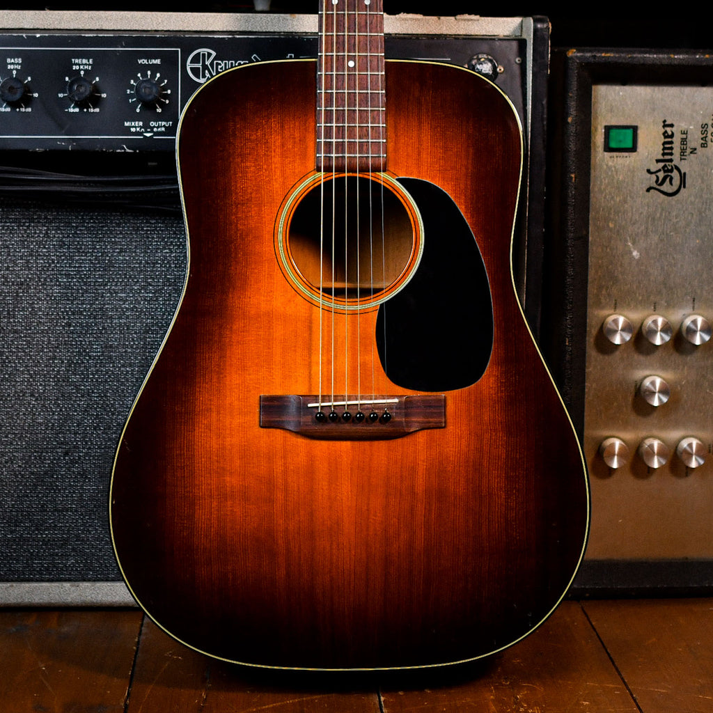 Martin D-18 Sunburst 1975