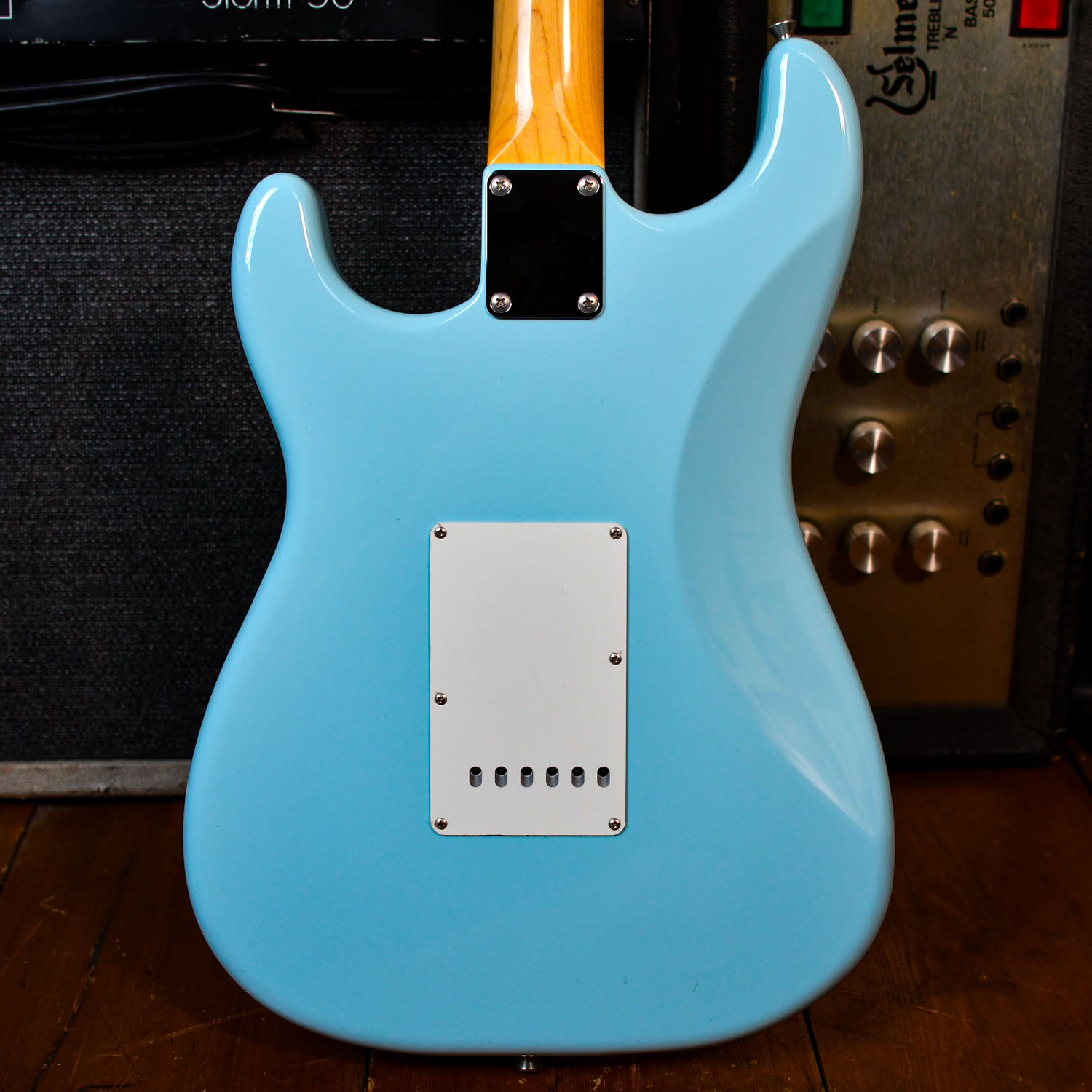 Fender FSR Traditional II 60's Stratocaster Daphne Blue 2025