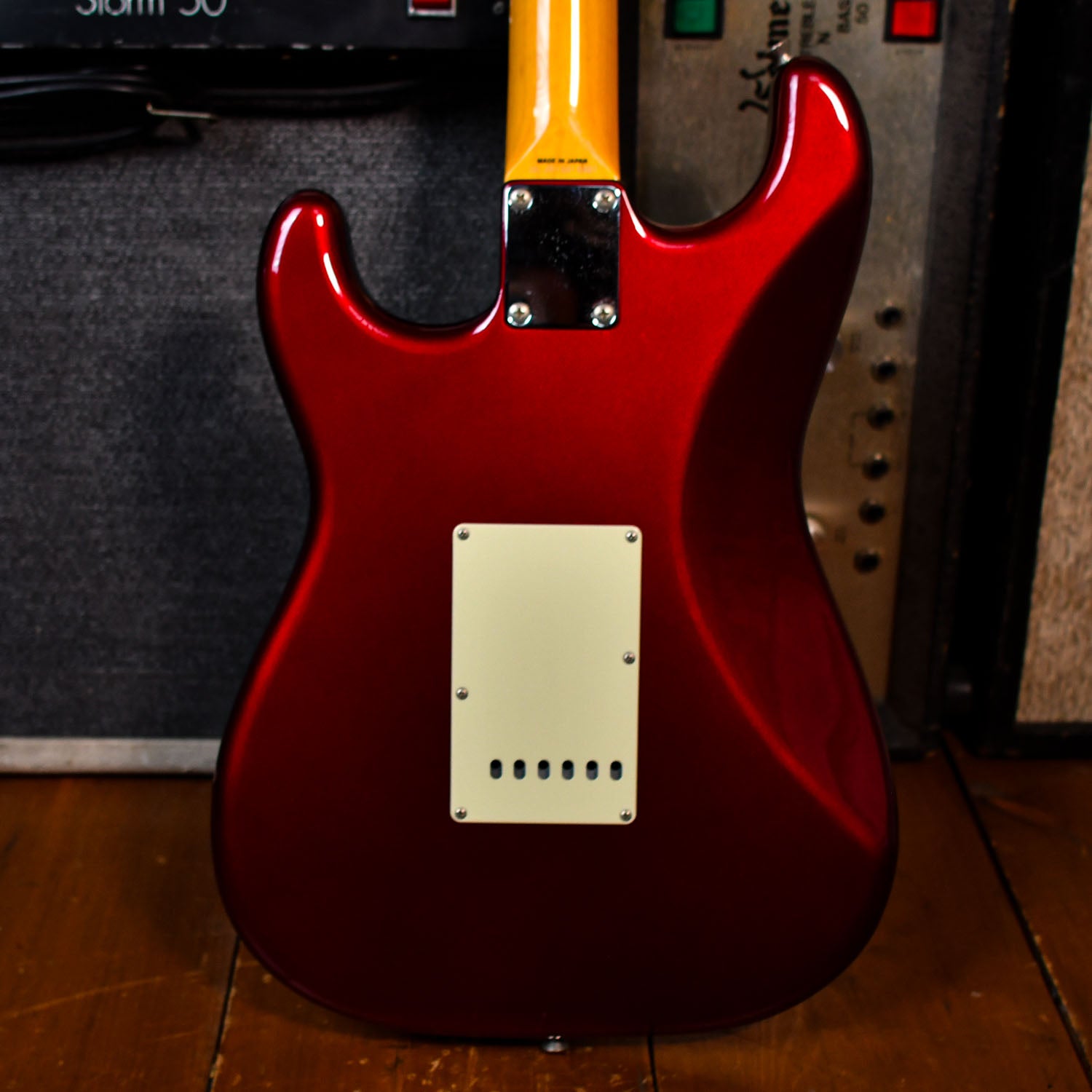 Fender Japan Exclusive Classic 60s Stratocaster Aged Candy Apple Red 2015