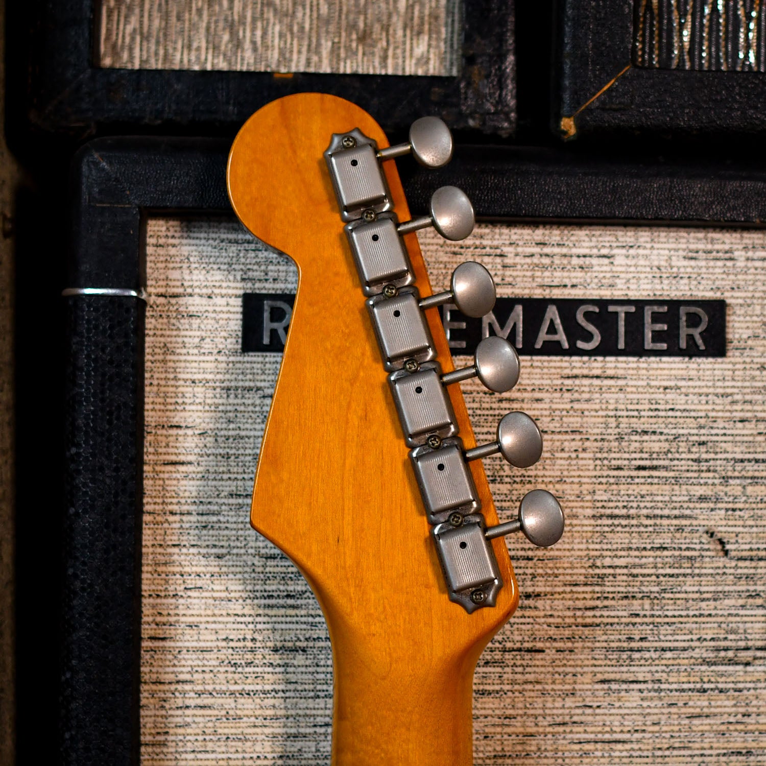Fender ST57-58US Candy Apple Red 1997-2000