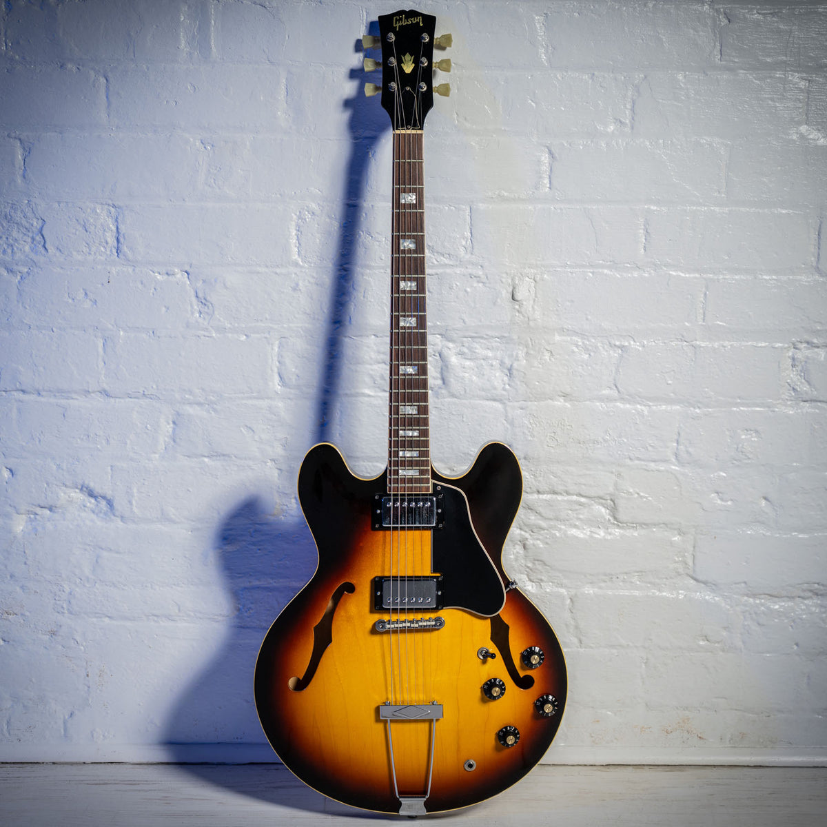 Gibson ES335 TIME CAPSULE MODEL WITH ORIGINAL SHIPPING BOX Sunburst 1968