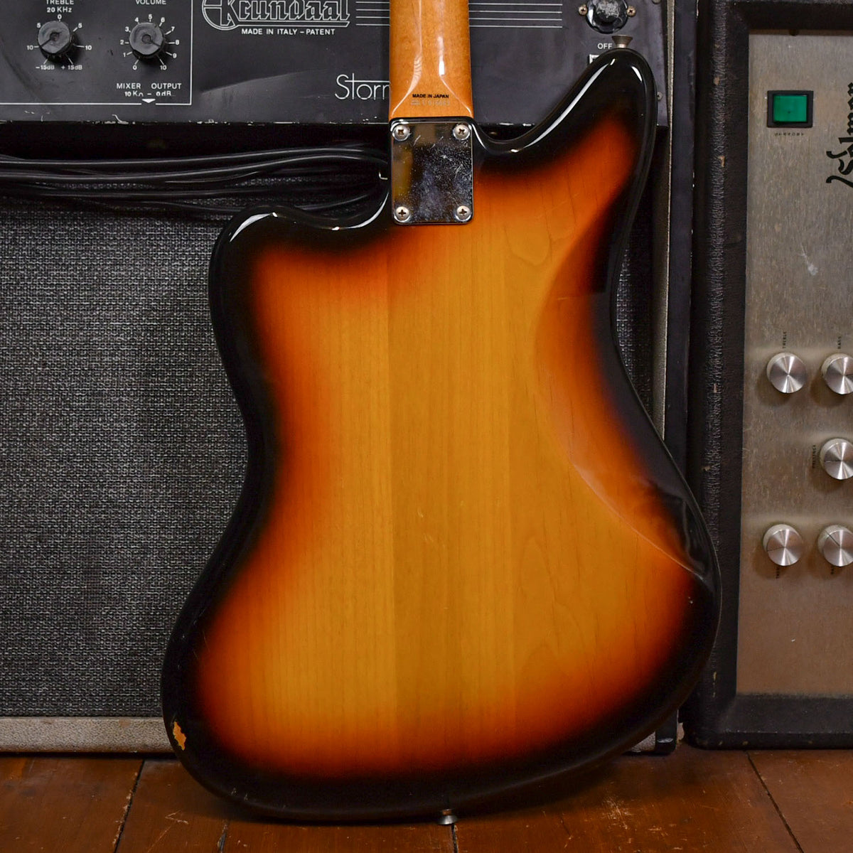 Fender Kurt Cobain style Jaguar Japanese Dealer Order HUG-66KC Sunburst 2010