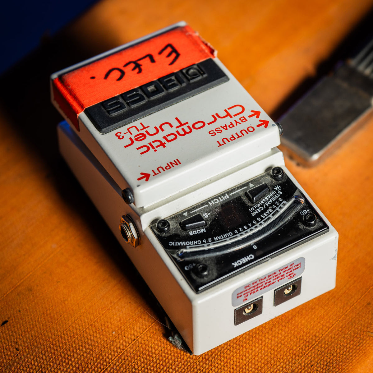 Boss TU-3 Stage Tuner EX GAZ COOMBES SUPERGRASS White 2000