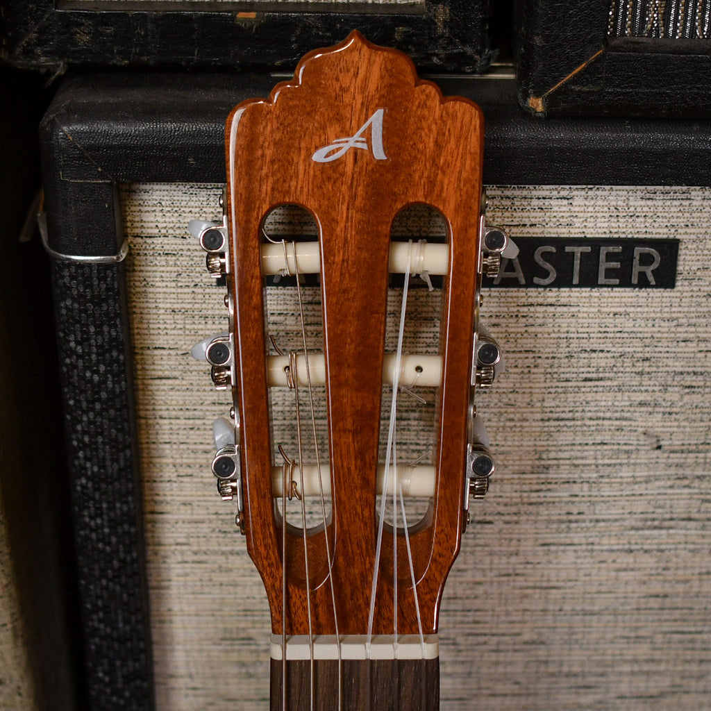 Almansa 403 Classical Guitar Natural 2000