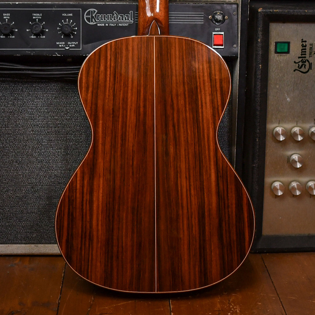 Ramirez Estudio 1 Classical Guitar Natural 2000