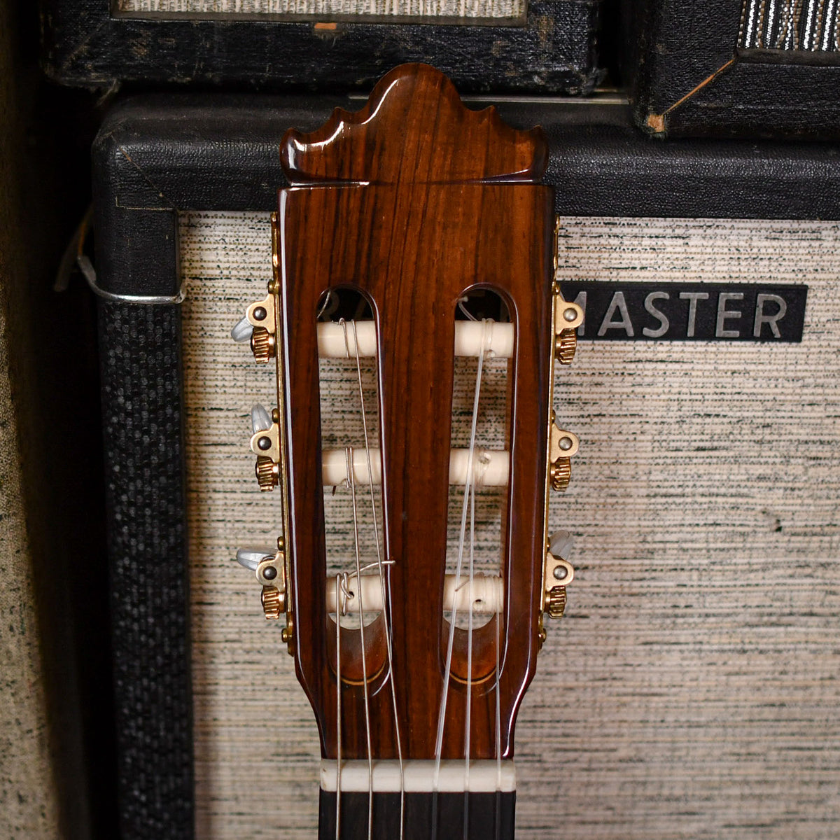 Ramirez 3NAE Classical Guitar Natural 2000