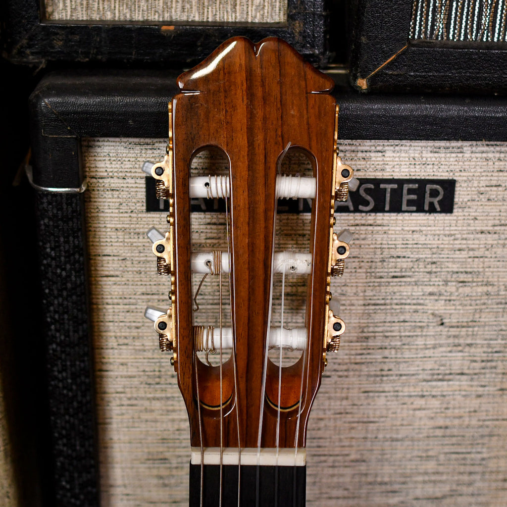Raimundo 146 Model Classical Guitar Natural 2000