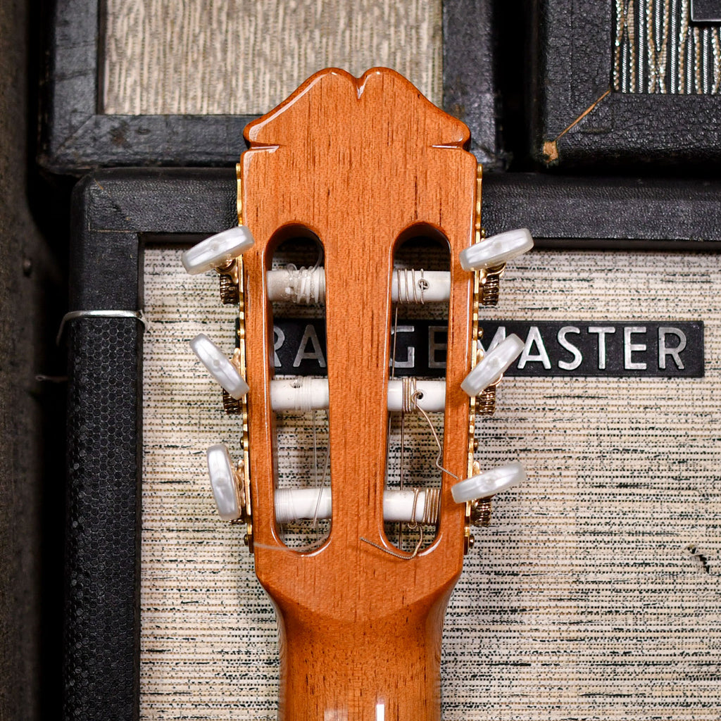 Raimundo 146 Model Classical Guitar Natural 2000