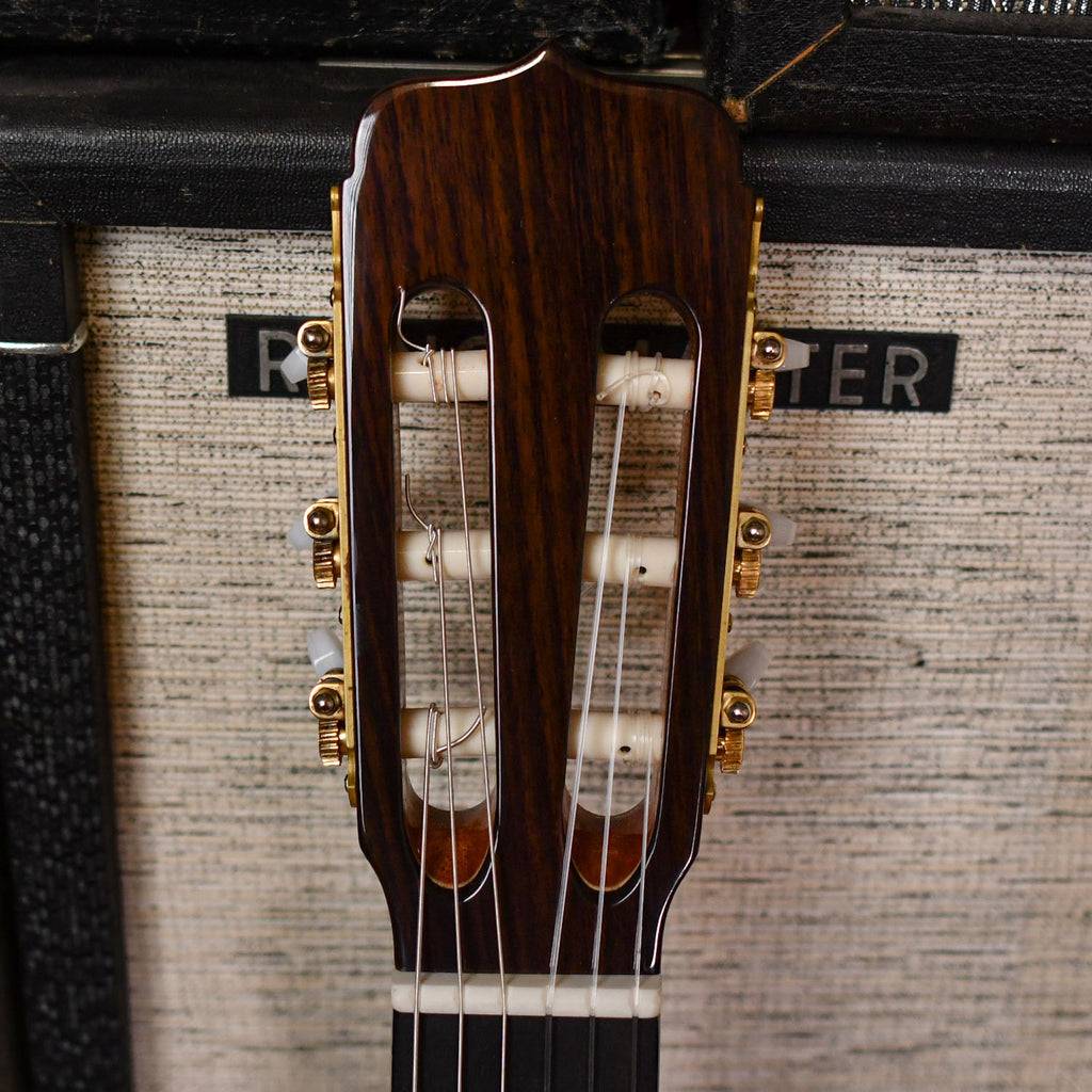 Ramirez Estudio 3 Classical Guitar Natural 2000