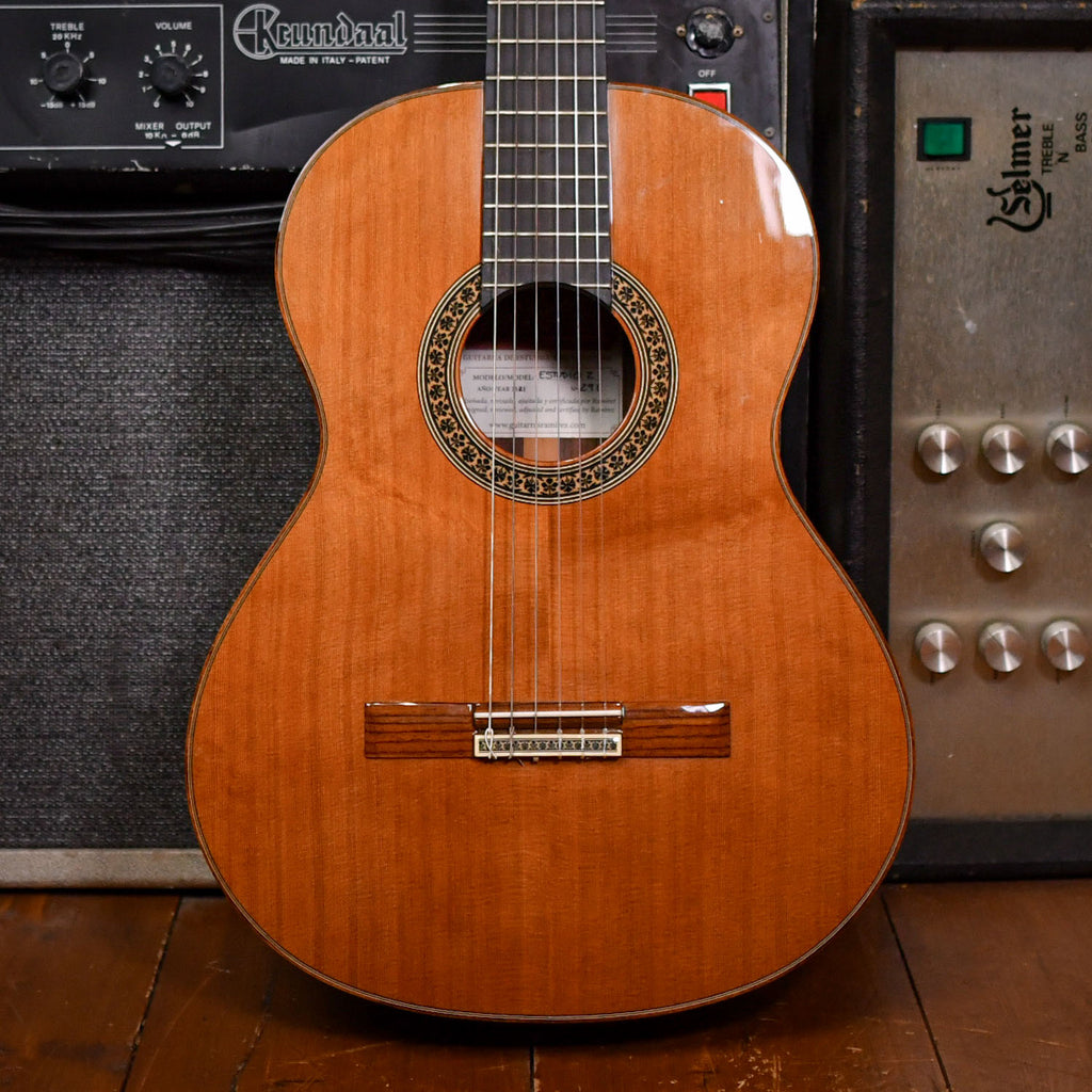 Ramirez Estudio 2 Classical Guitar Natural 2000