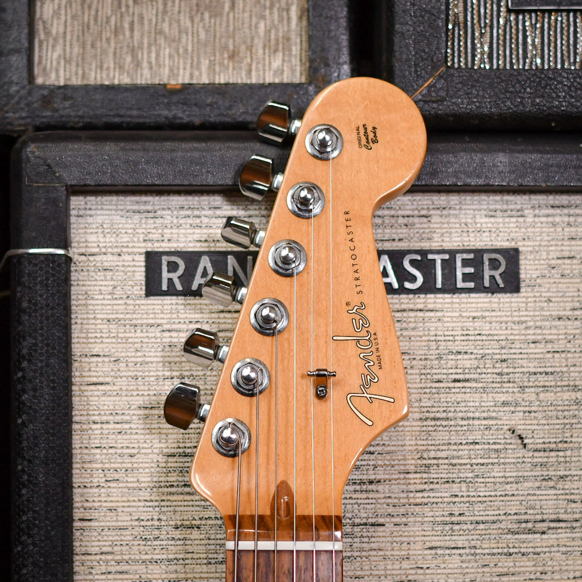 Fender USA Standard Series Stratocaster Sunburst 2010