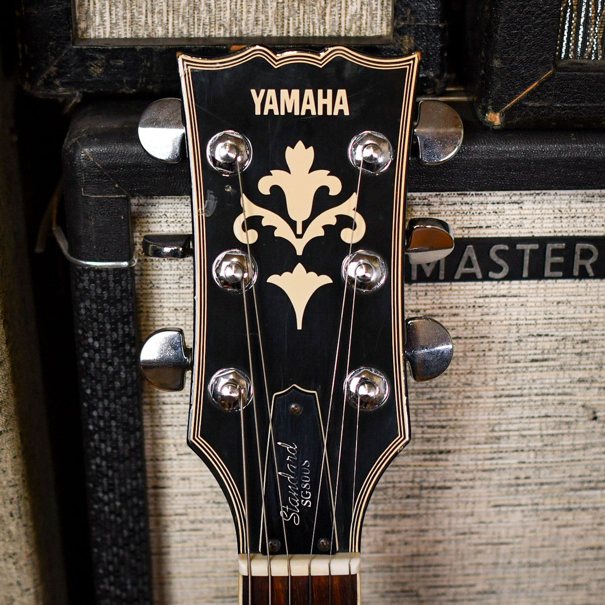 Yamaha SG800S Sunburst 1982