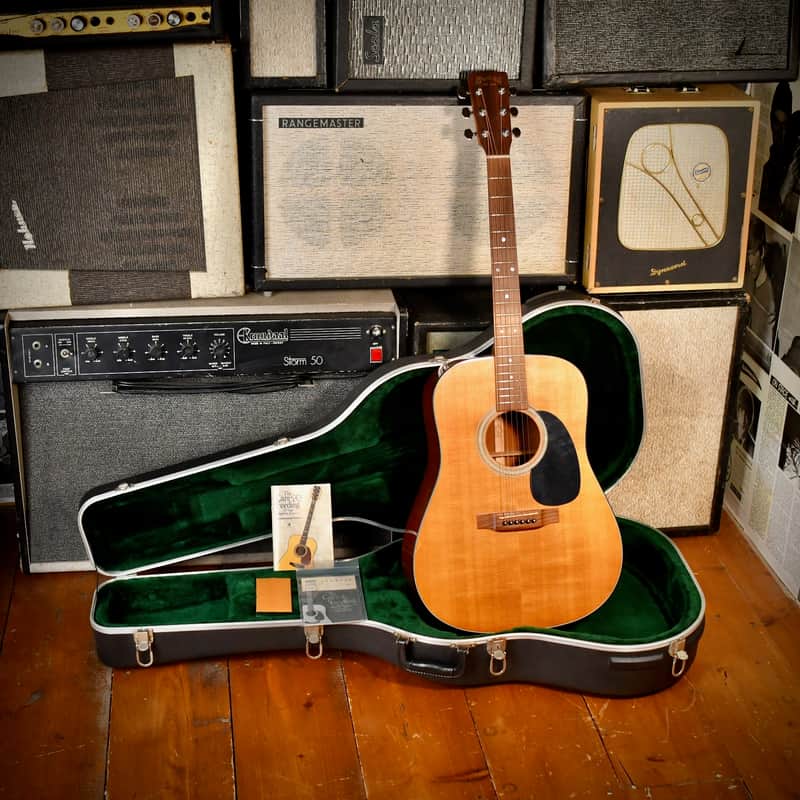 Martin D-18 Natural 2003