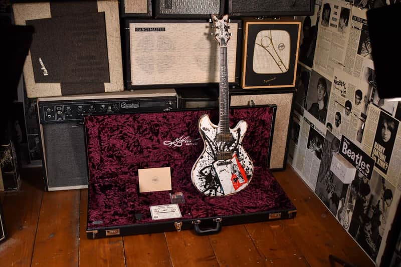 McSwain "Fear and Loathing" guitar with Custom Ralph Steadman Artwork White 2022