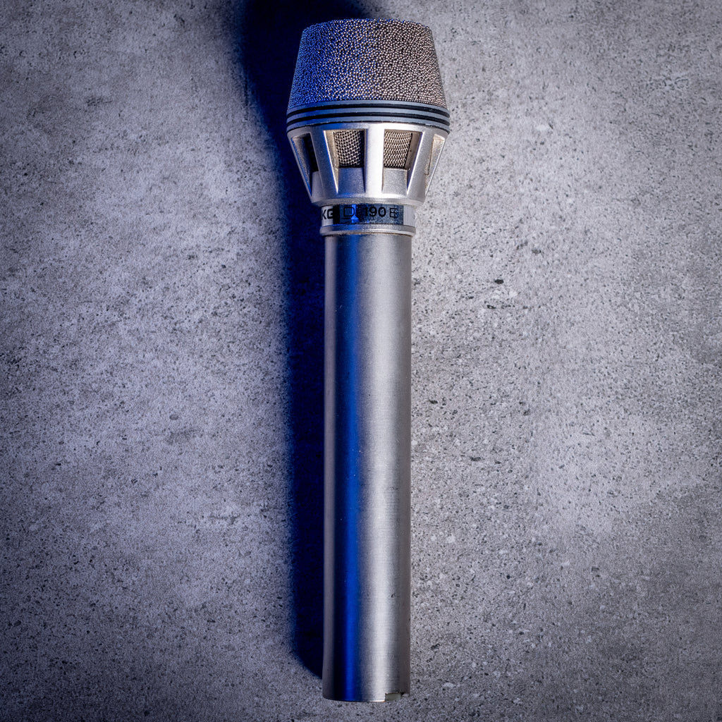 AKG D 120 E Microphone with original box