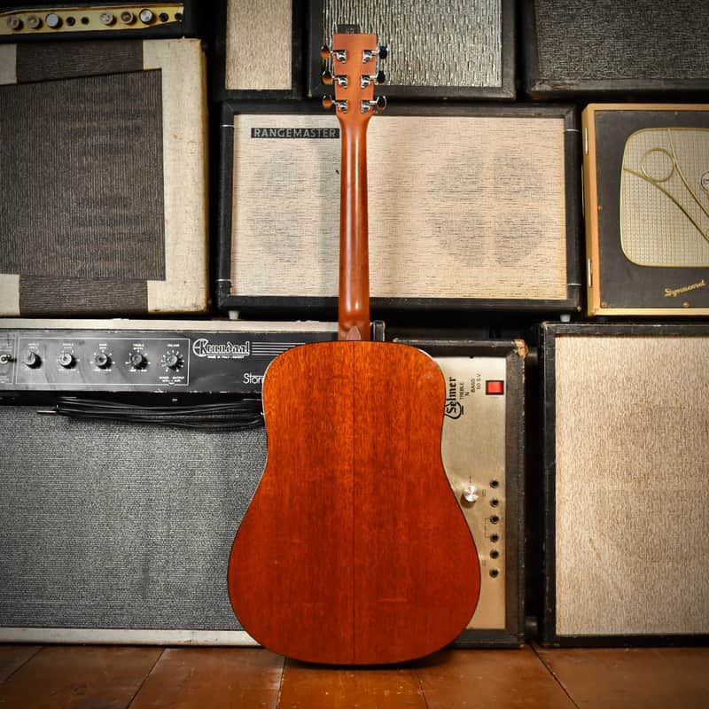 Martin D-18 Natural 2003