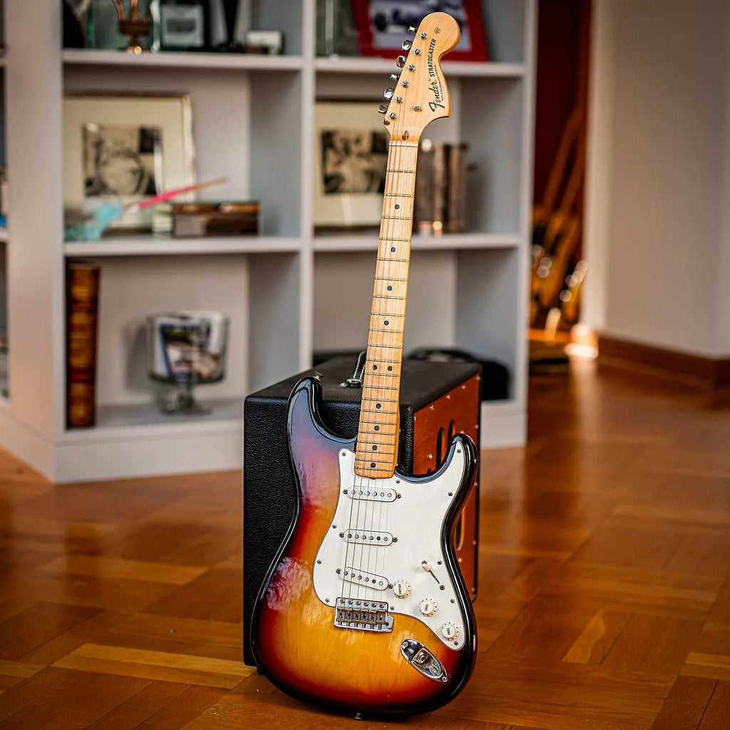 1966 - 1971 Fender Stratocaster with Maple Fretboard