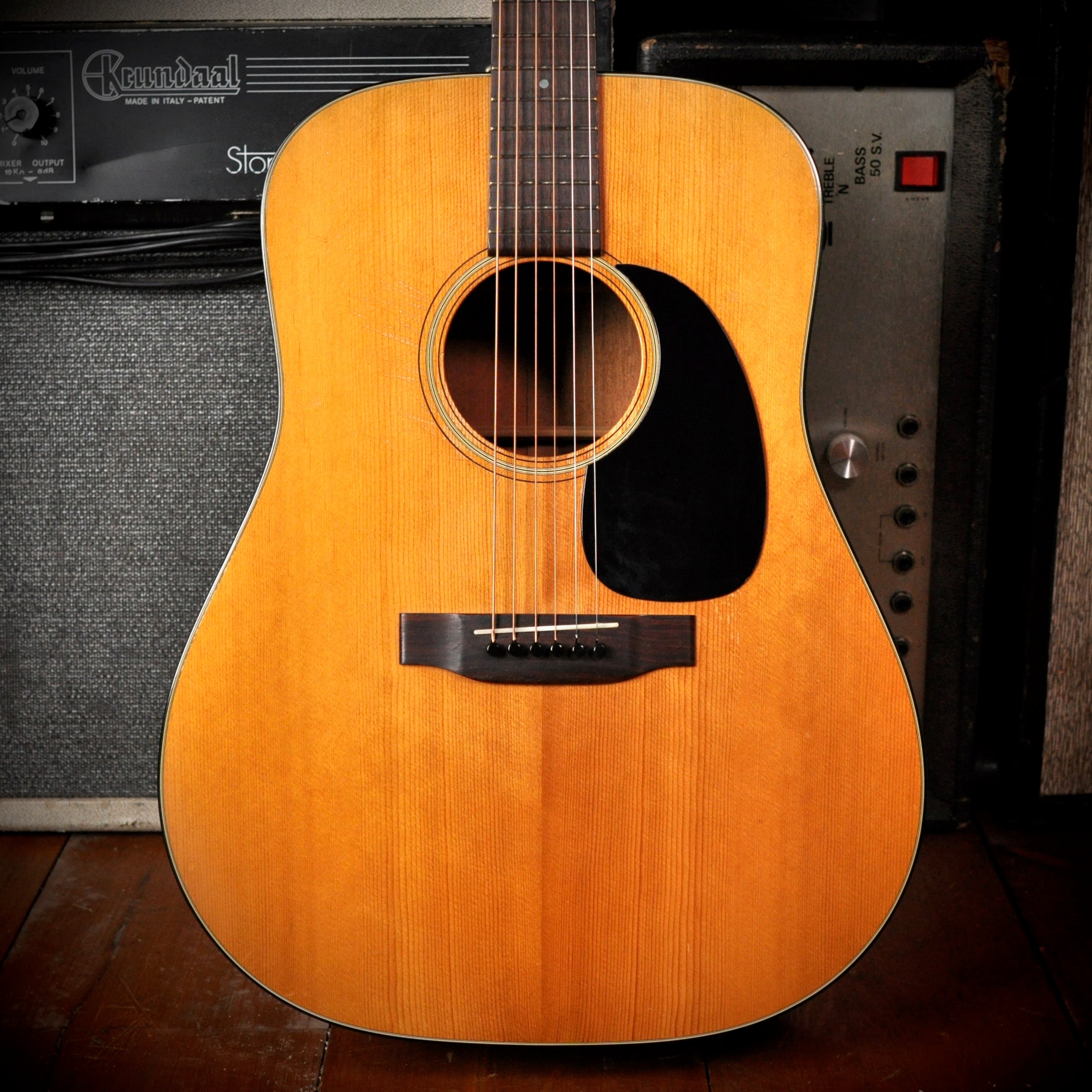 Martin D-18 Natural 1975