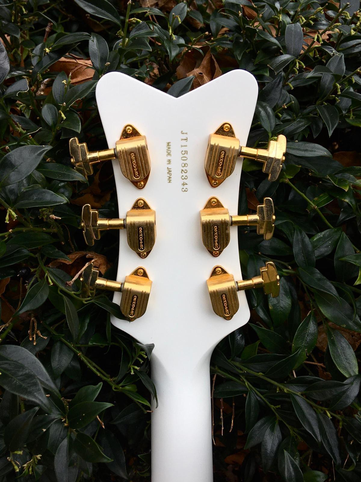 2000s Gretsch White Penguin Reissue