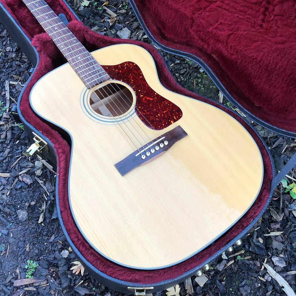 1998 Guild USA F-30HR