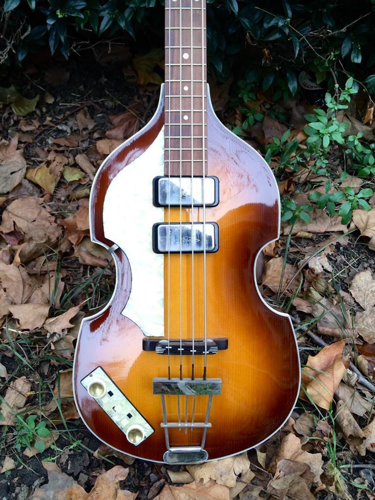 2000s Hofner 500/1 Cavern Bass Left handed McCartney The Beatles